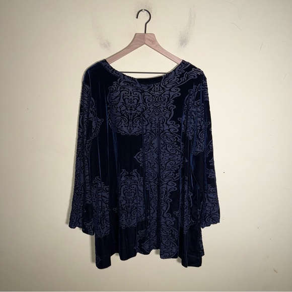 NALLY & MILLIE plus size navy velvet burnout floaty whimsigoth blouse 2X - Picture 3 of 4